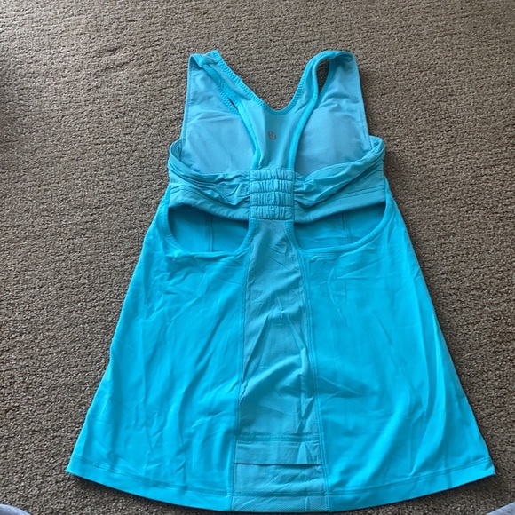Lululemon workout tank - Picture 2 of 2